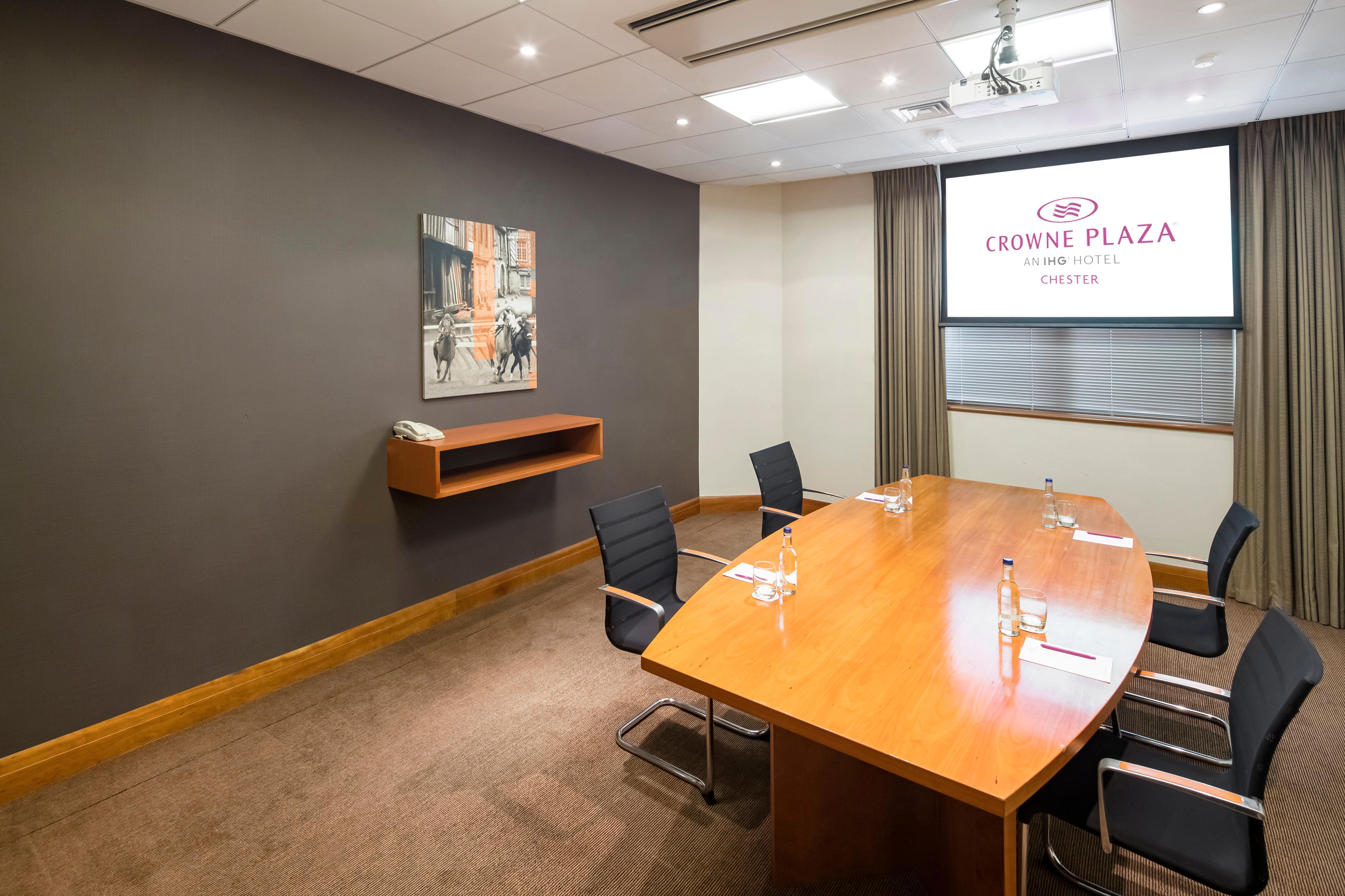 Crowne Plaza Chester By Ihg Exteriör bild
