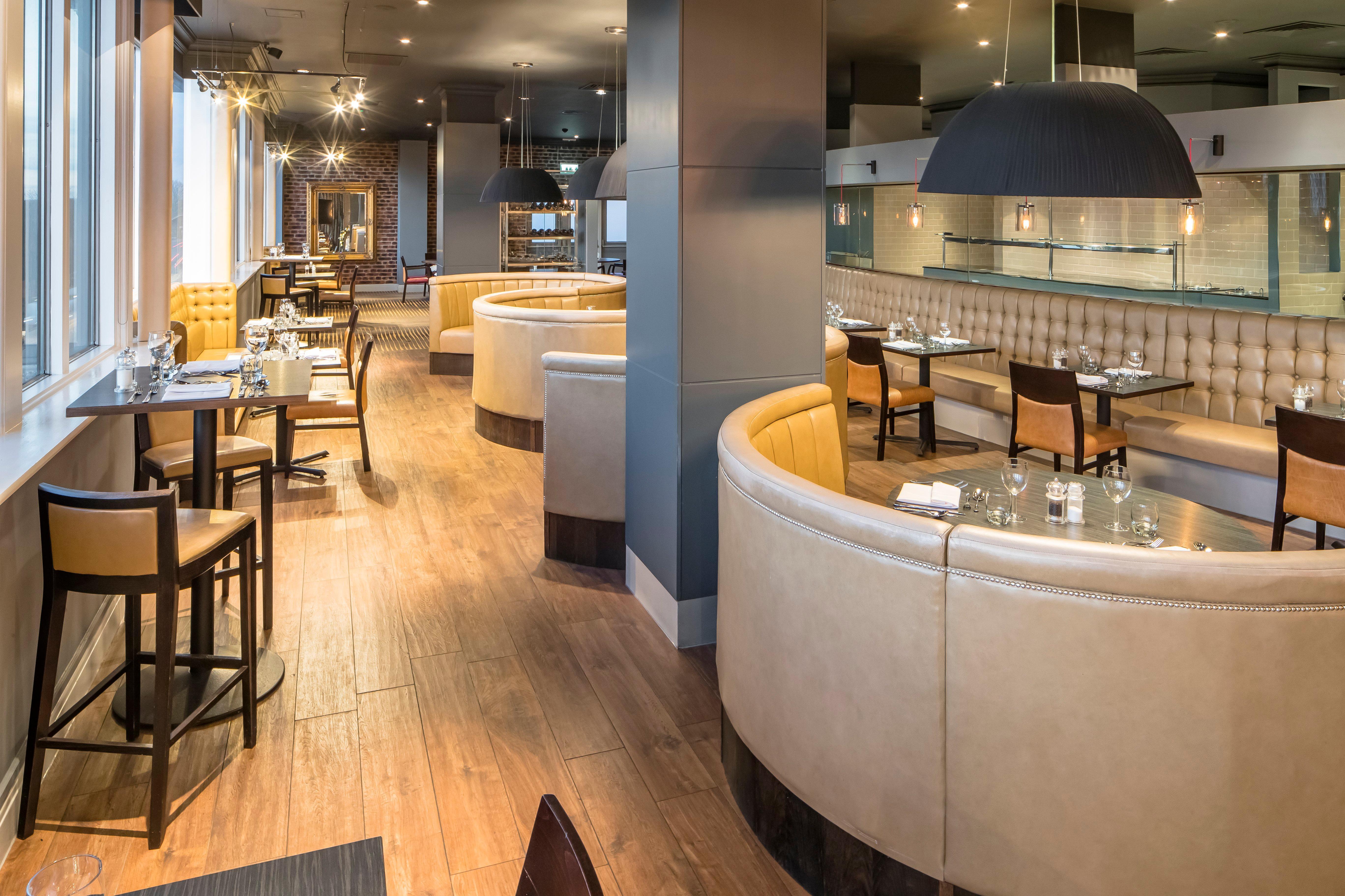 Crowne Plaza Chester By Ihg Exteriör bild